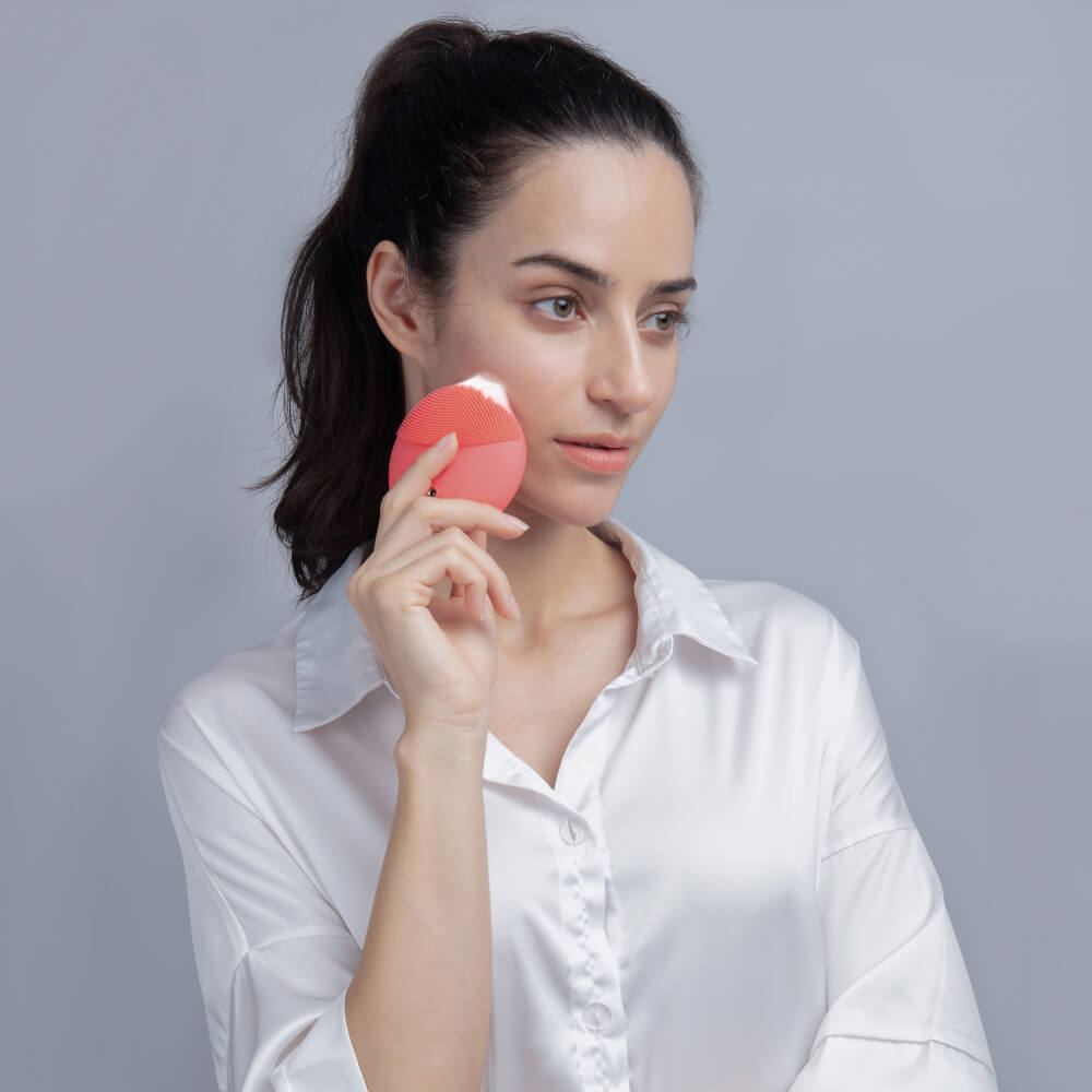 เครื่องล้างหน้า FOREO ลูน่า 4 มินิ Pearl Pink